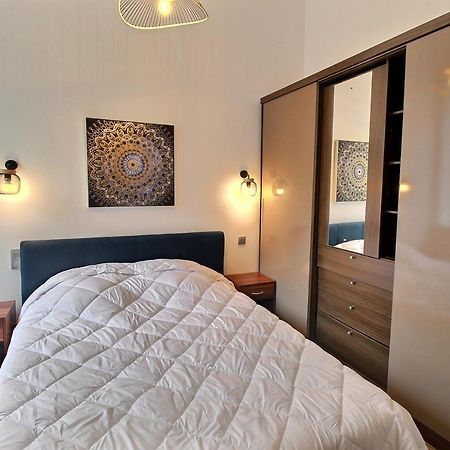 Appartement De Charme Dans Immeuble Haussmannien Périgueux Exteriör bild