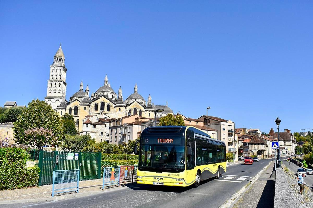 Appartement De Charme Dans Immeuble Haussmannien Périgueux Exteriör bild