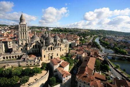 Appartement De Charme Dans Immeuble Haussmannien Périgueux Exteriör bild