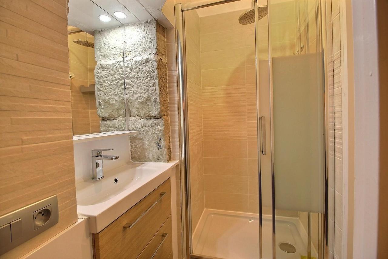 Appartement De Charme Dans Immeuble Haussmannien Périgueux Exteriör bild